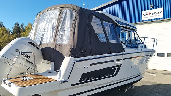 JEANNEAU 795 CRUISER 25 of 27