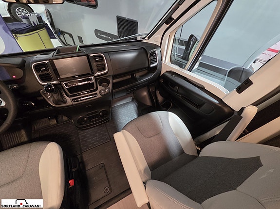 Adria MATRIX SUPREME 670 SL - 28 of 30