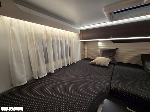 Adria MATRIX SUPREME 670 SL - 17 of 30