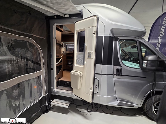Adria MATRIX SUPREME 670 SL - 2 of 30
