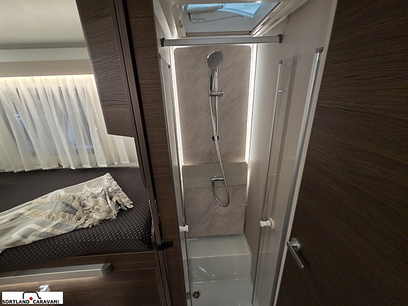 Adria MATRIX SUPREME 670 SL - 23 of 30