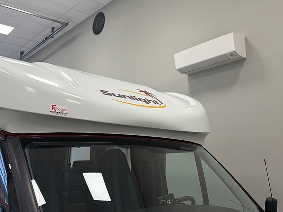 Capron Sunlight T63 140hk / Cruise / 1 Eier / Dusj / Markise 3 of 30