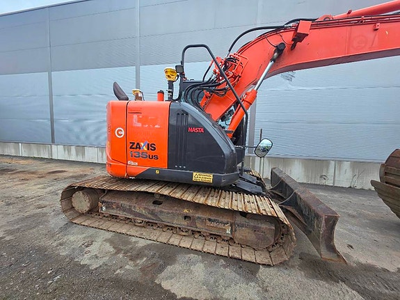 Hitachi ZX 135 US-5 5 of 14