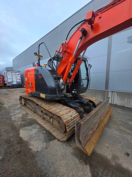 Hitachi ZX 135 US-5 6 of 14