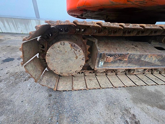 Hitachi ZX 135 US-5 12 of 14