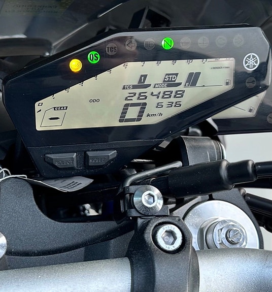 Yamaha MT-09 4 of 12