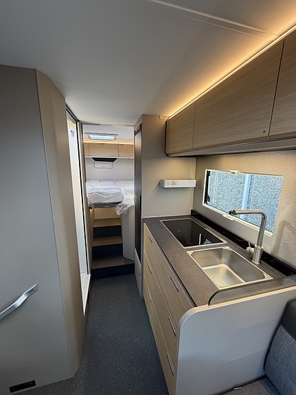 Adria COMPACT SELECT DL - FIAT 6E 2,2 140HP 35L 9 of 14