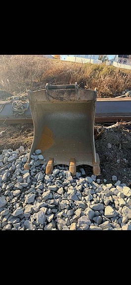 Cat 325 FL CR 9 of 12