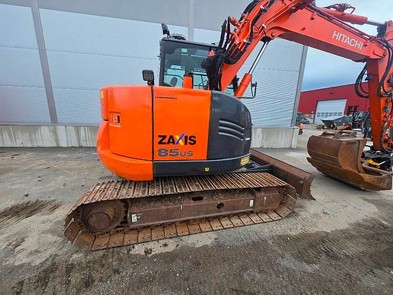 Hitachi ZX 85 US-5 4 of 11