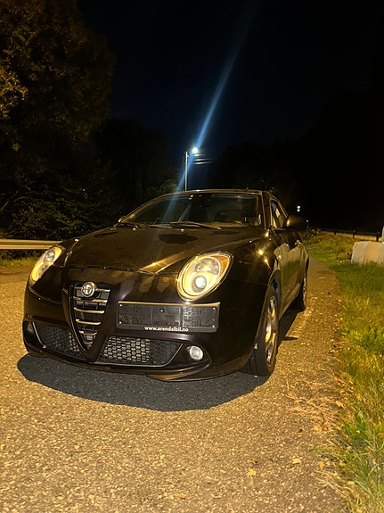 Alfa Romeo MiTo 2 of 11