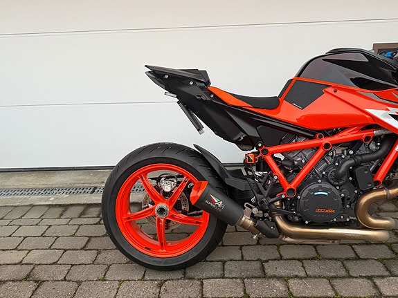 KTM 1290 Super Duke R INNNBYTTE/A.R EKSOS/NYE DEKK/TECH PAC 4 of 16