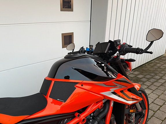 KTM 1290 Super Duke R INNNBYTTE/A.R EKSOS/NYE DEKK/TECH PAC 6 of 16