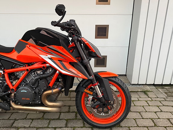 KTM 1290 Super Duke R INNNBYTTE/A.R EKSOS/NYE DEKK/TECH PAC 3 of 16