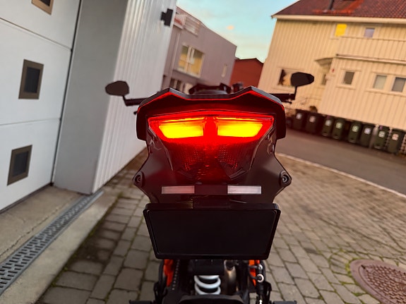 KTM 1290 Super Duke R INNNBYTTE/A.R EKSOS/NYE DEKK/TECH PAC 15 of 16