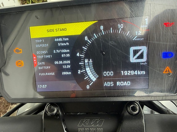 KTM 125 Duke 2 of 13