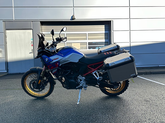 BMW F 900 GS 4 of 7