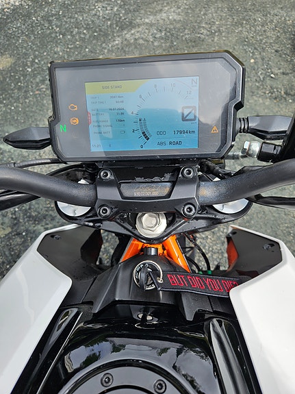 KTM 390 Duke 8 of 18