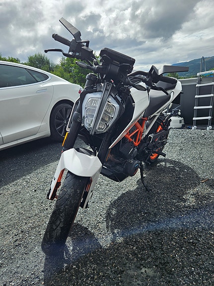KTM 390 Duke 17 of 18