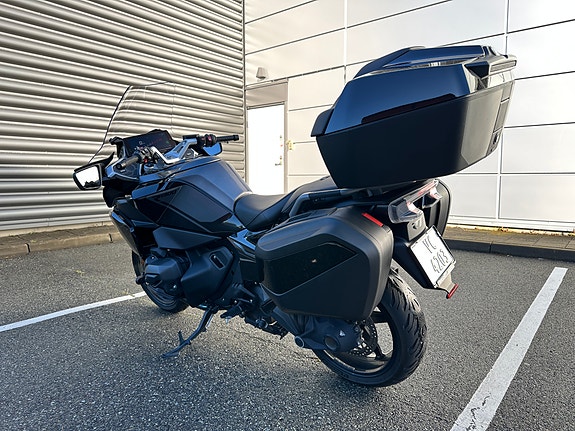 BMW R 1300 RT 5 of 7