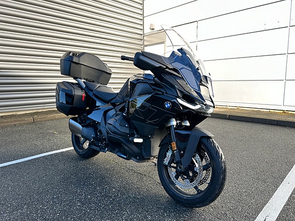 BMW R 1300 RT 2 of 7