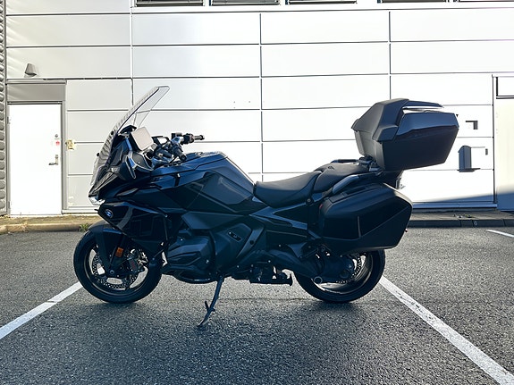 BMW R 1300 RT 4 of 7