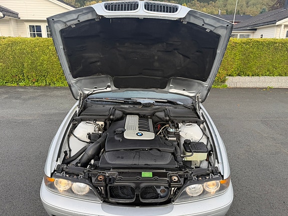 BMW 525d 5 of 12