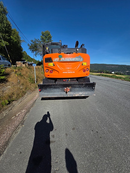 Hitachi ZX135W-7 8 of 15