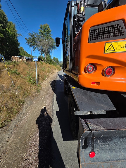 Hitachi ZX135W-7 10 of 15