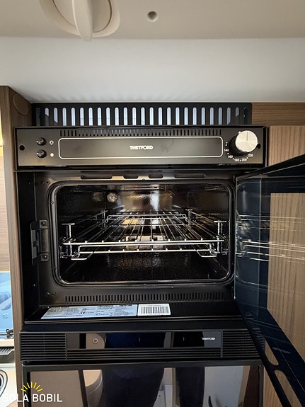 Hymer ML-T 580 2027 – MERCEDES 170 HK AUTOMAT | 320 Ah LITIUM | 1800 W INVERTER | VINTERPAKKE | PREMIUM 16 of 30