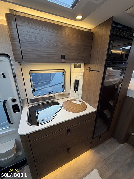Hymer ML-T 580 2027 – MERCEDES 170 HK AUTOMAT | 320 Ah LITIUM | 1800 W INVERTER | VINTERPAKKE | PREMIUM 9 of 30