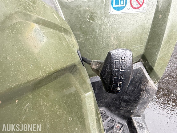 Polaris SPORTMAN 570 EFI 6x6 14 of 30
