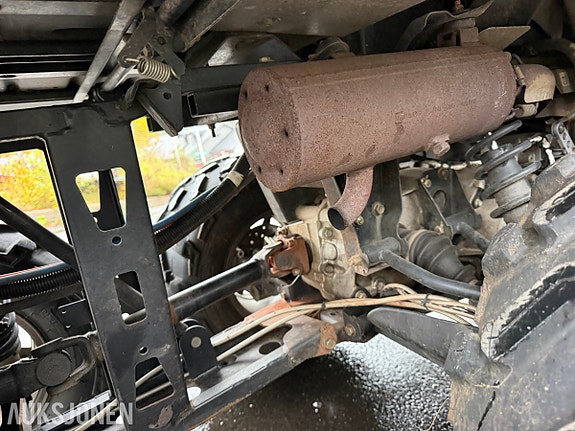 Polaris SPORTMAN 570 EFI 6x6 23 of 30