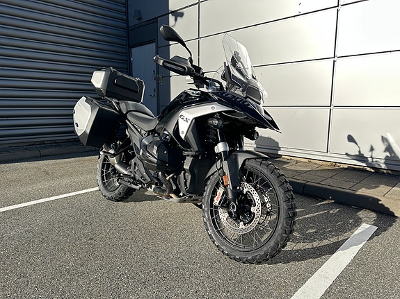 BMW R 1300 GS 2 of 7