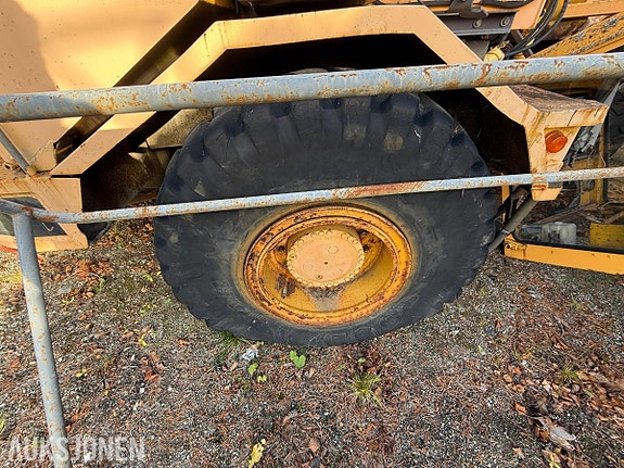 Moxy 6200S 6X6 Dumper 8 of 15