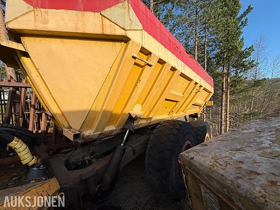 Moxy 6200S 6X6 Dumper 9 of 15