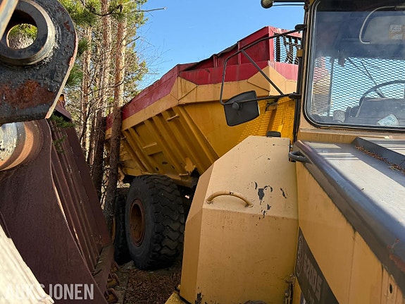 Moxy 6200S 6X6 Dumper 6 of 15