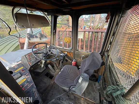 Moxy 6200S 6X6 Dumper 14 of 15