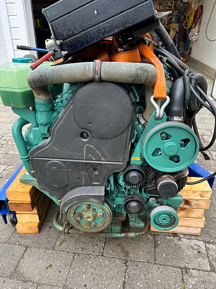 KOMPLETT VOLVO PENTA D3-130 HK DPS DREV-TRANSOM-LEDNINGSNETT OG KLOKKER 8 of 10
