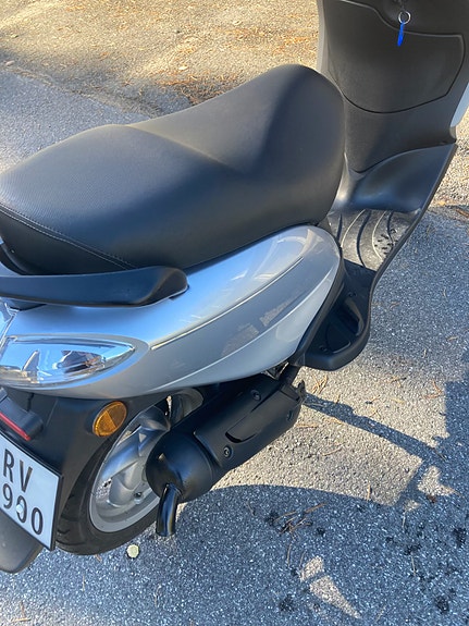 Piaggio Fly 50 2 of 5