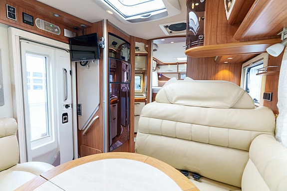 Hymer B 678 | 3.L | Alde | solcelle & 2xbatteri | skinn | 28 of 30