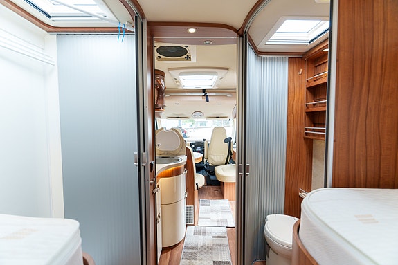 Hymer B 678 | 3.L | Alde | solcelle & 2xbatteri | skinn | 16 of 30