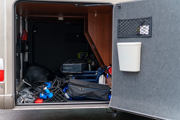 Hymer B 678 | 3.L | Alde | solcelle & 2xbatteri | skinn | 6 of 30