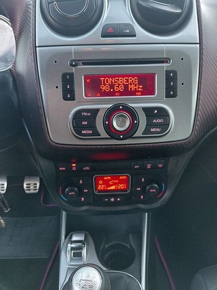 Alfa Romeo MiTo 21 of 26