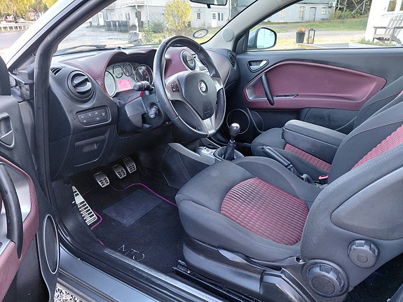 Alfa Romeo MiTo 12 of 26
