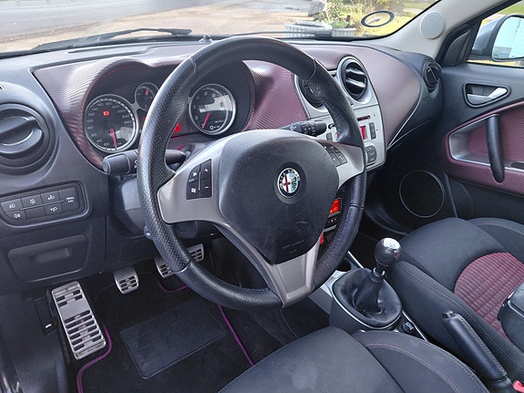 Alfa Romeo MiTo 17 of 26