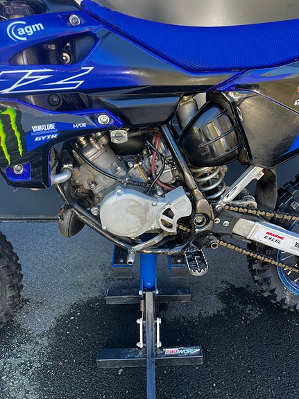 Yamaha YZ 85 7 of 14