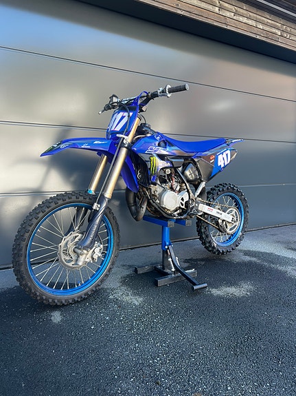 Yamaha YZ 85 6 of 14