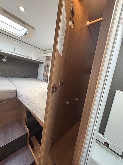 Adria Coral Supreme 670-SL Panorama 24 of 29