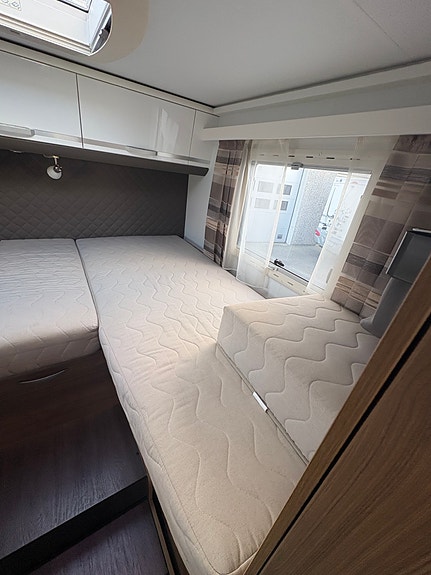 Adria Coral Supreme 670-SL Panorama 23 of 29