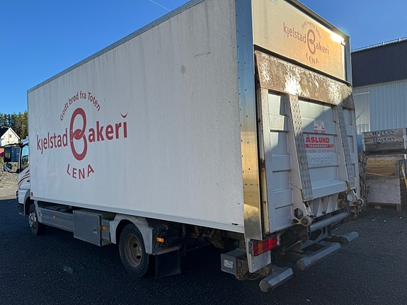Mercedes-Benz Atego 818 2 of 13